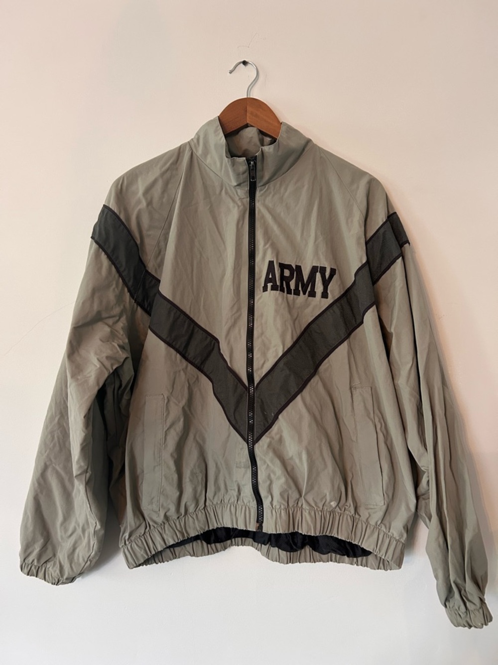 US Army Issue IPFU Military Warmup Jacket Windbreaker Size‎ large short Unicor
